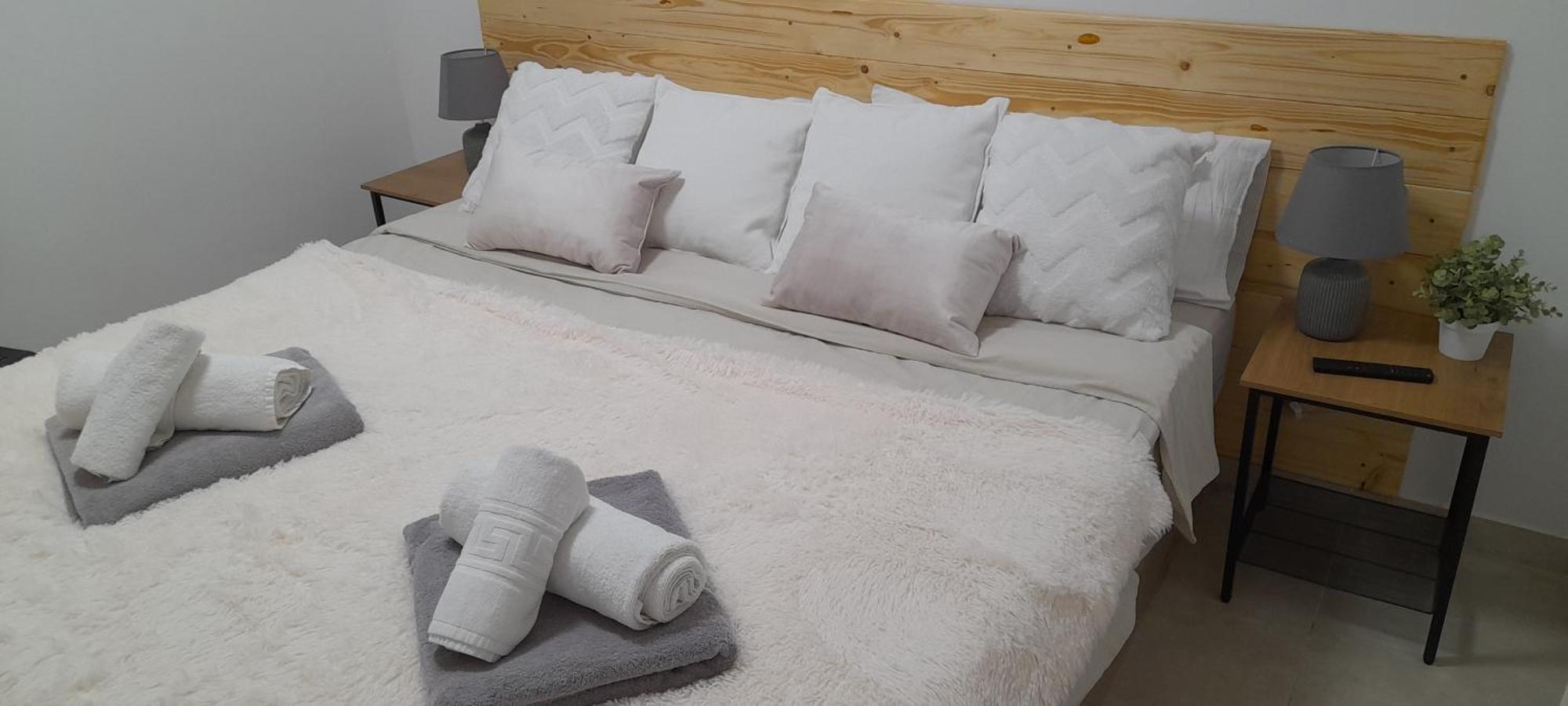 Villa Avril Piscina Privada Y Amplias Terrazas 올리벨라 외부 사진
