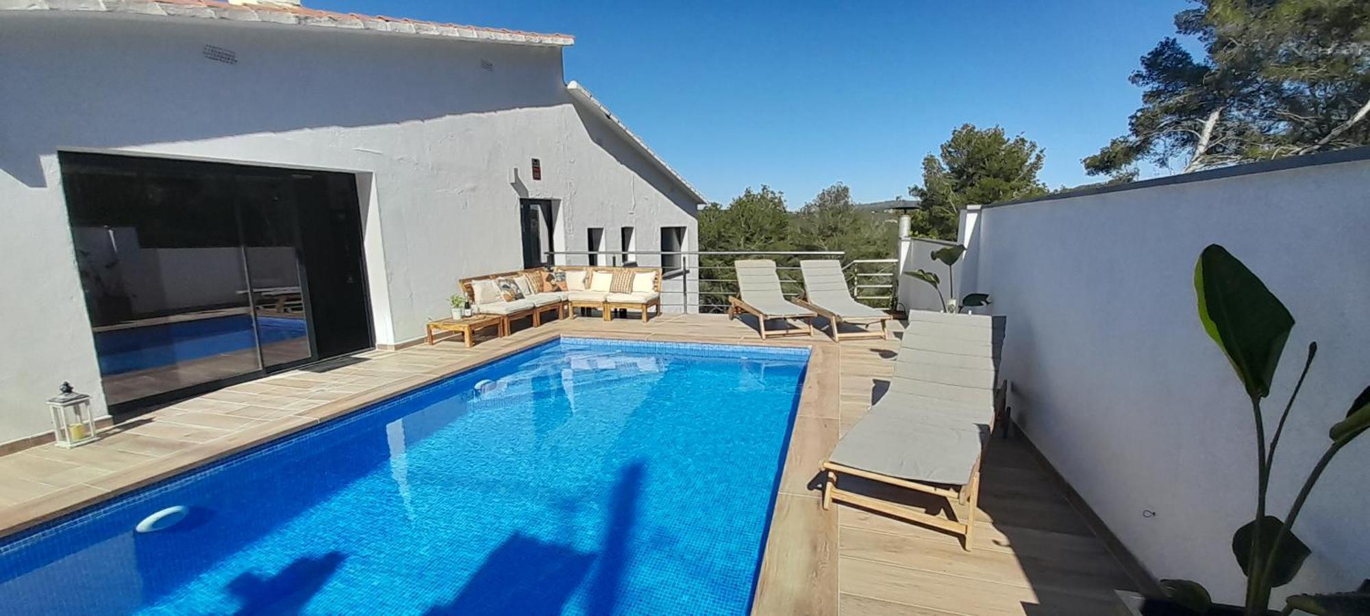 Villa Avril Piscina Privada Y Amplias Terrazas 올리벨라 외부 사진