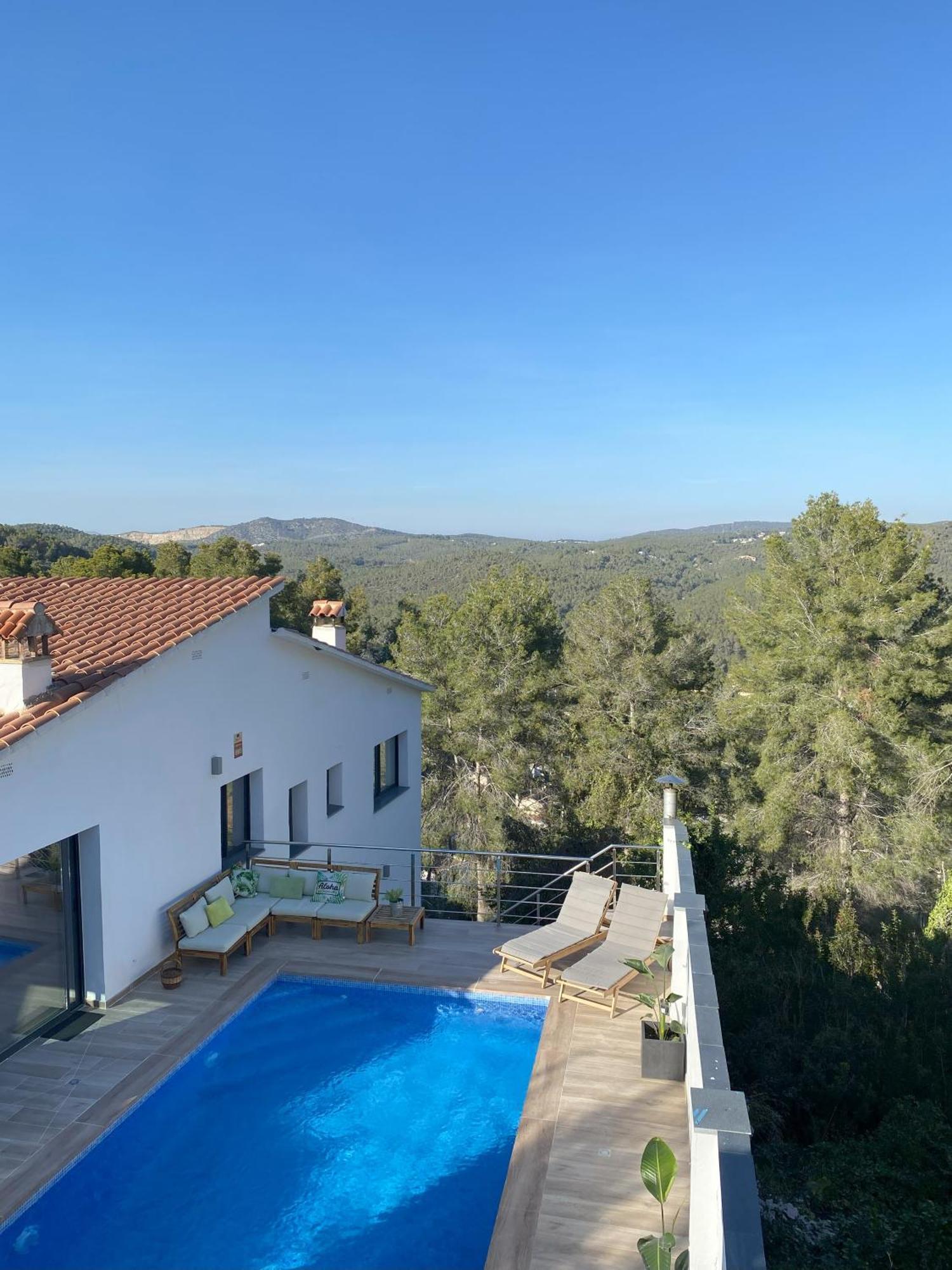 Villa Avril Piscina Privada Y Amplias Terrazas 올리벨라 외부 사진